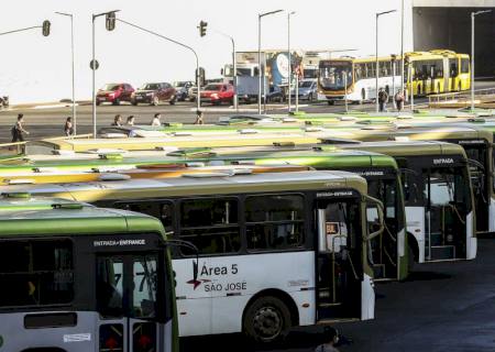 Exame toxicológico para motoristas de ônibus e caminhão tem novo prazo